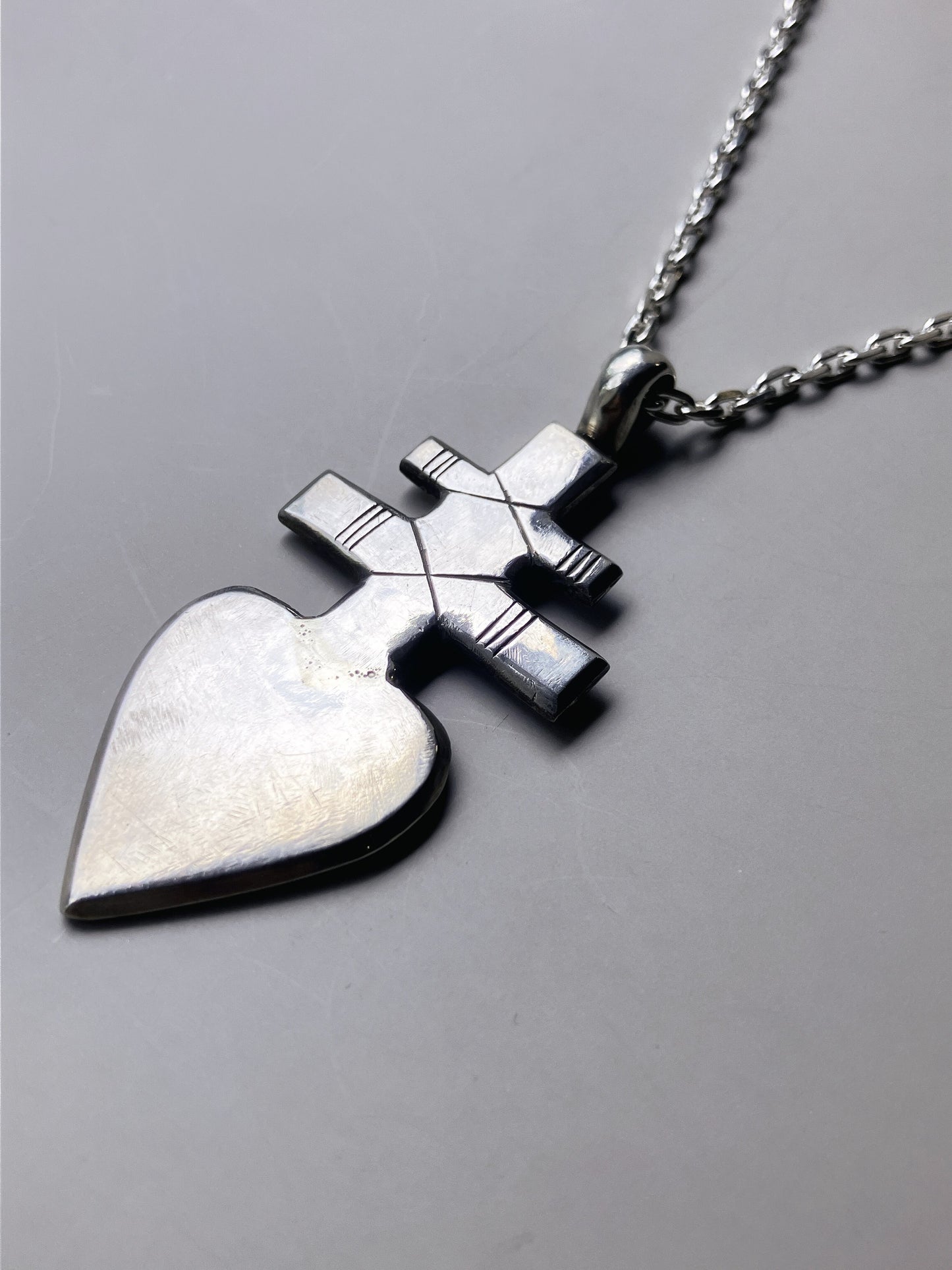 PE-0023/dragon fly heart pendant