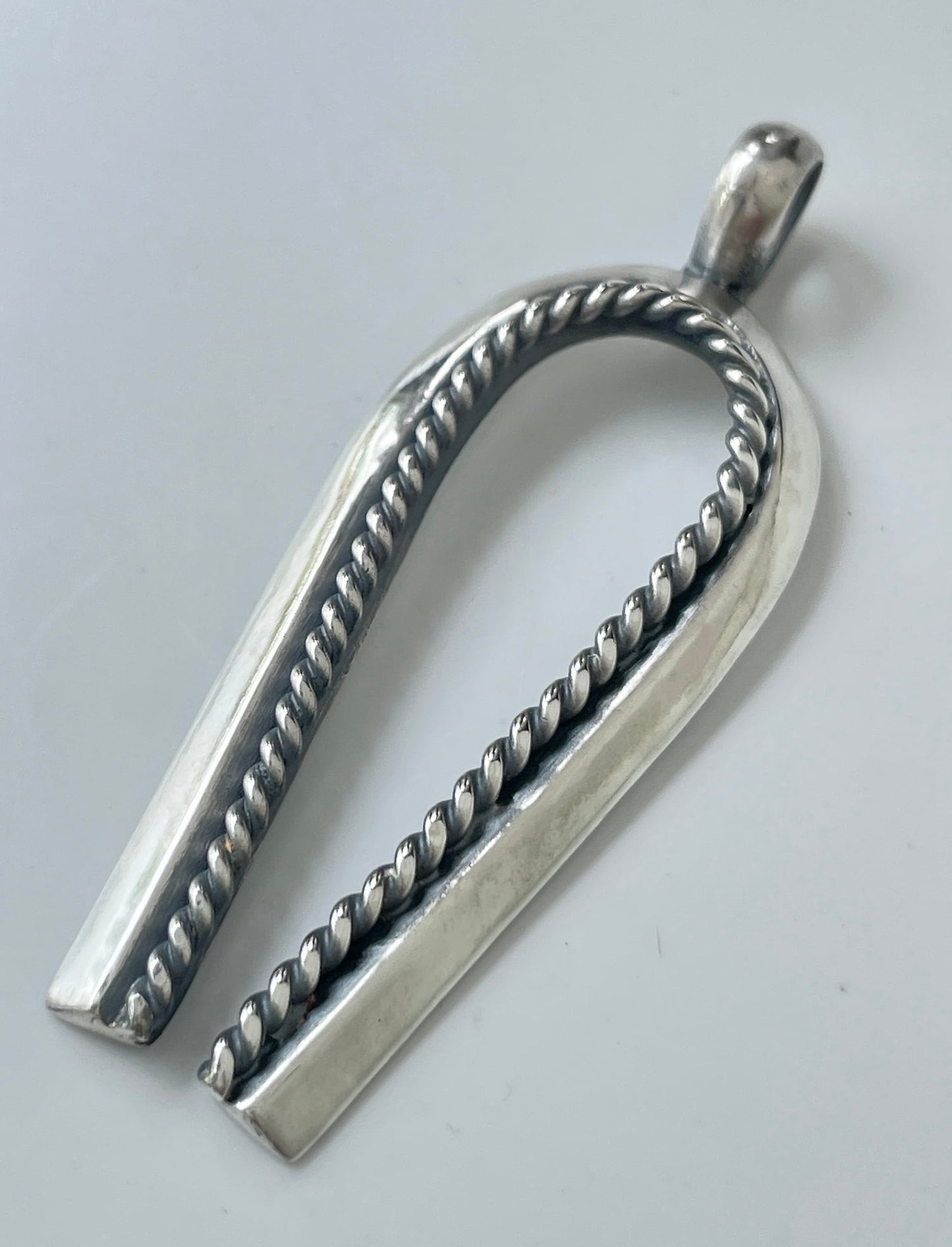 HOPE-0006/horseshoe pendant