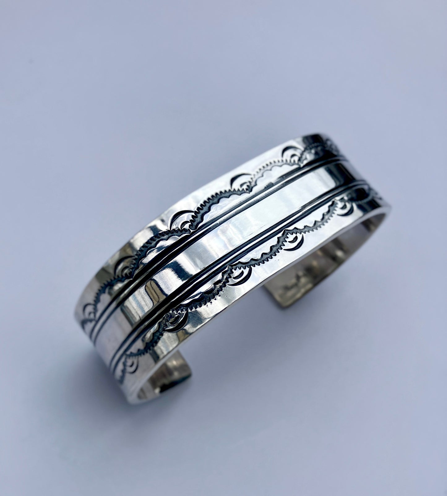 BA-0010/double line stamp work bangle