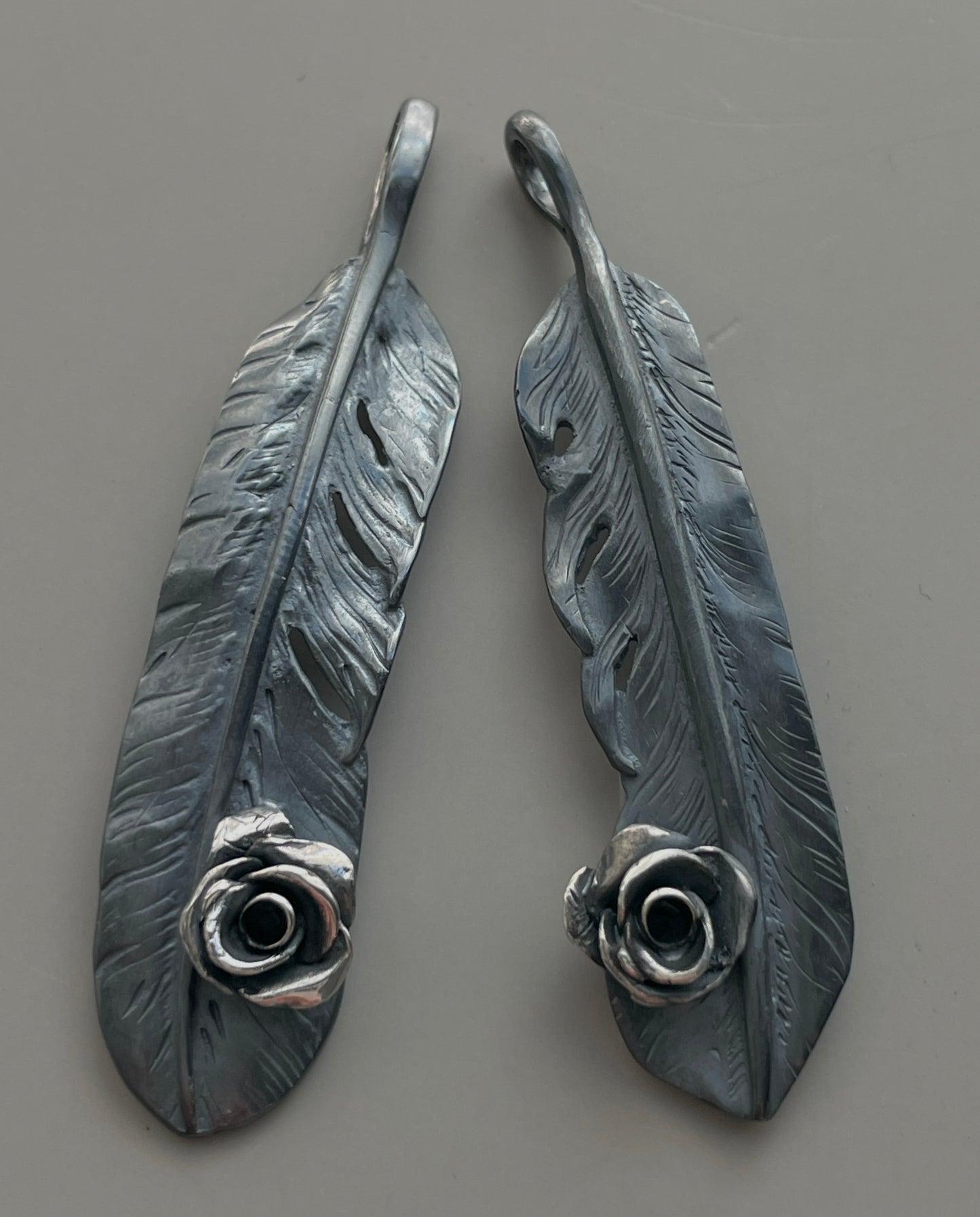 PE-0008/feather pendant -rose-
