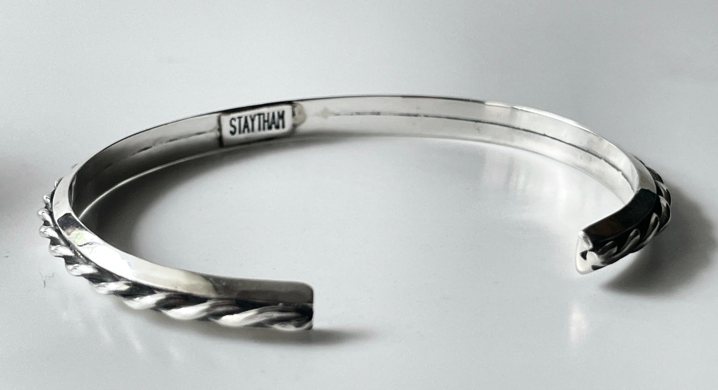 BA-0005/triangle twist bangle -small-