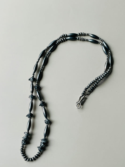 NE-0003-70/STAYTHAM original black perl necklace -rose- 70cm