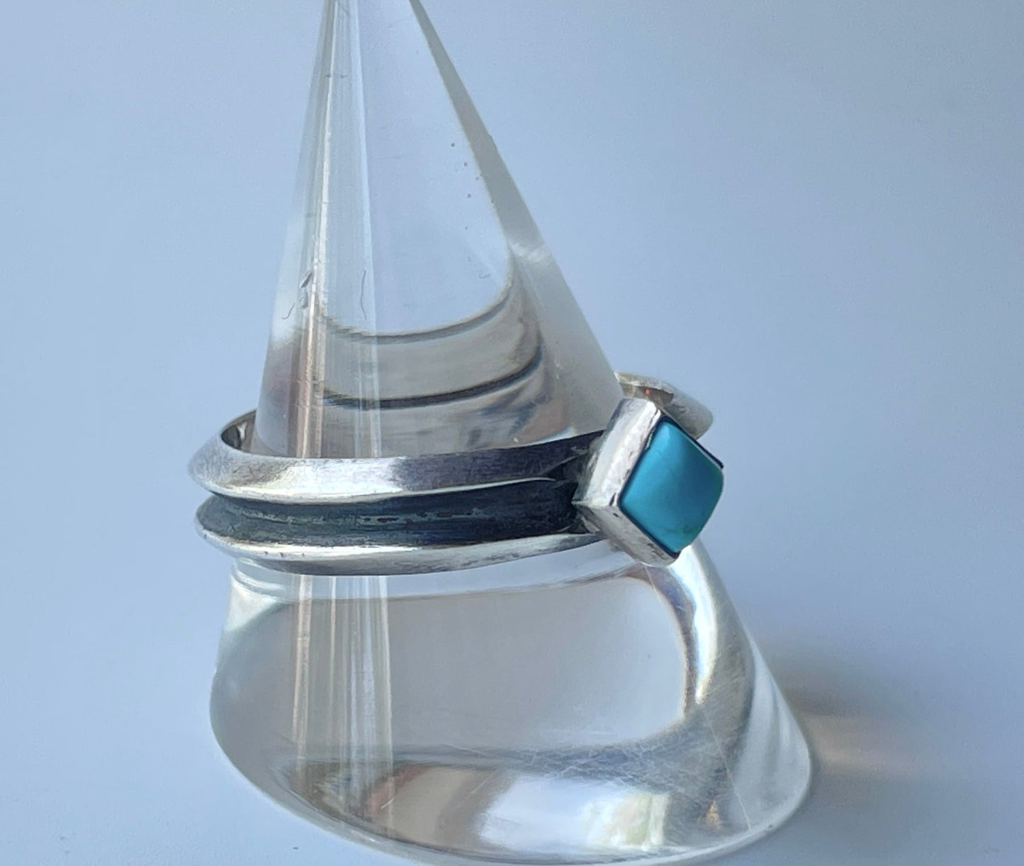 RI-0012/box pyramid turquoise ring